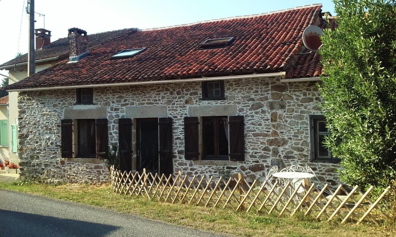 La Croix De Camargue Bed and Breakfast Oradour-sur-Glane Eksteriør billede