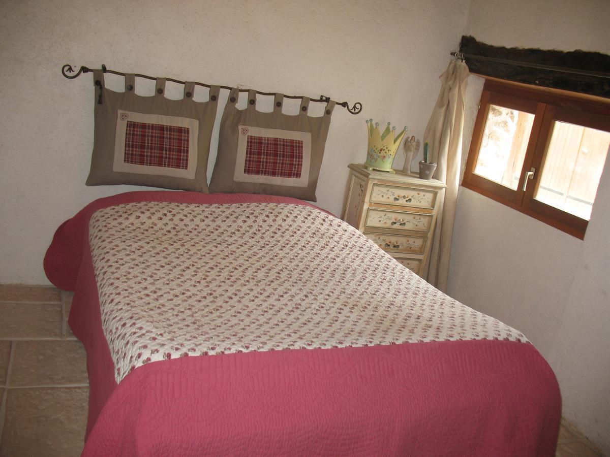 La Croix De Camargue Bed and Breakfast Oradour-sur-Glane Eksteriør billede