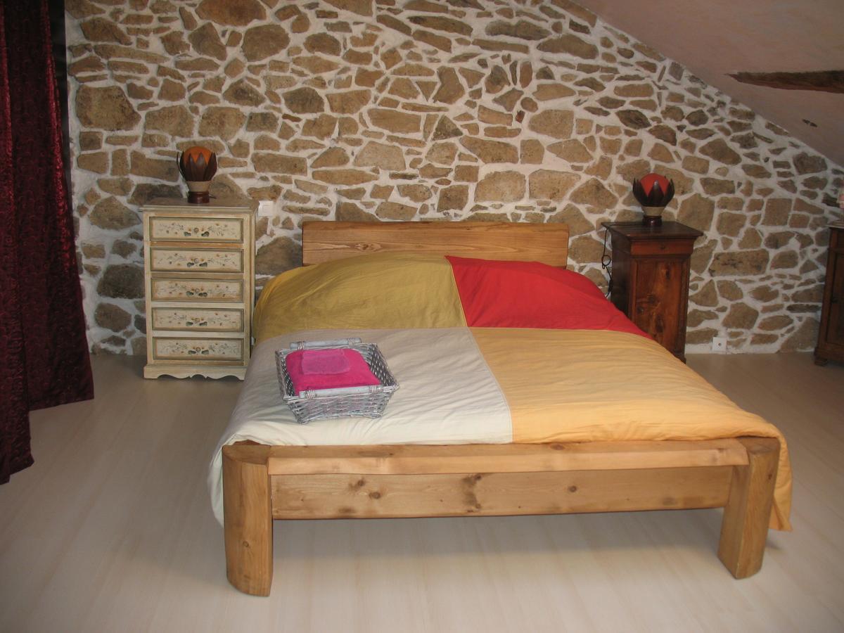 La Croix De Camargue Bed and Breakfast Oradour-sur-Glane Eksteriør billede
